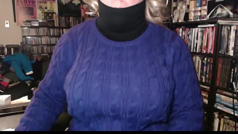 Snapshot of aspen_vale chatting on December 31, 2024, 10:12 pm Aspen Vale online show from December 31, 2024, 10:12 pm
