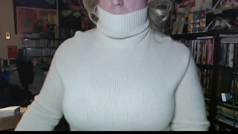 Snapshot of aspen_vale chatting on January 12, 2025, 9:51 pm Aspen Vale online show from January 12, 2025, 9:51 pm