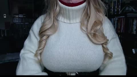 Snapshot of aspen_vale chatting on January 19, 2025, 7:15 pm Aspen Vale online show from January 19, 2025, 7:15 pm