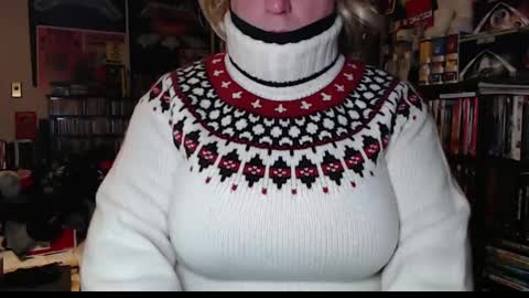 Snapshot of aspen_vale chatting on February 21, 2025, 11:32 pm Aspen Vale online show from February 21, 2025, 11:32 pm