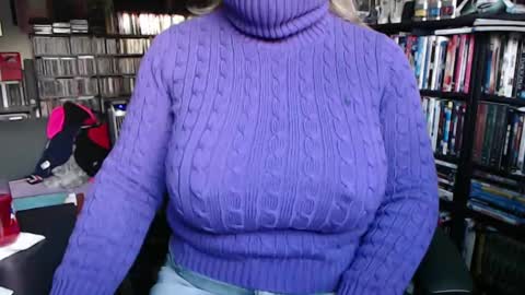 Aspen Vale online show from September 17, 2025, 10:22 pm