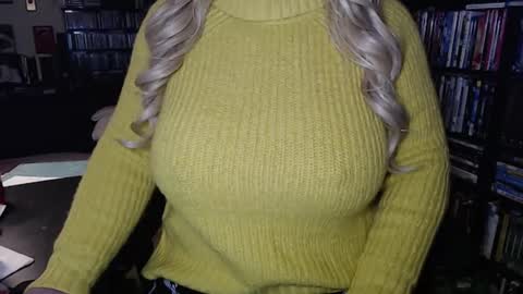 Aspen Vale online show from September 21, 2025, 2:46 am