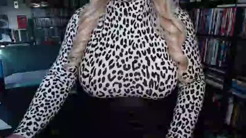 Aspen Vale online show from September 29, 2025, 8:57 pm