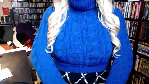 Aspen Vale online show from December 13, 2025, 7:53 pm