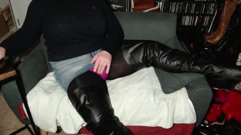 Aspen Vale online show from March 28, 2026, 7:57 pm