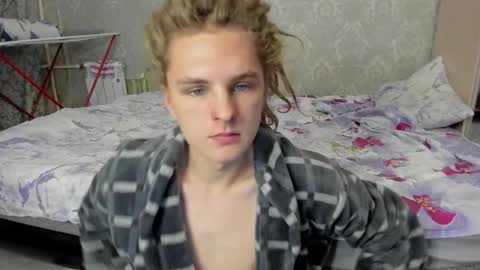 asphalt surfer online show from October 19, 2025, 10:27 am