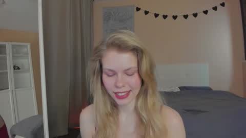 Snapshot of ass_latte chatting on December 16, 2025, 5:23 am Sasha online show from December 16, 2025, 5:23 am