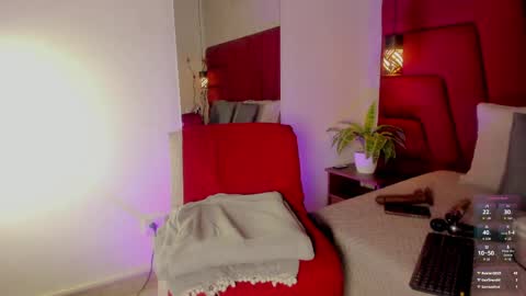 instagramsoofiaa giraldo online show from April 19, 2026, 6:10 pm