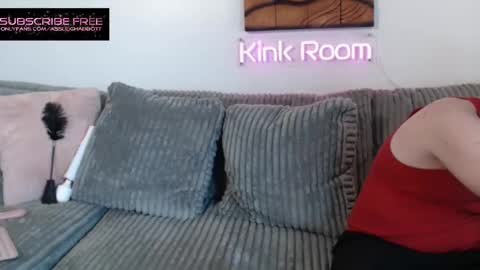 ASSleigh Abbott online show from February 14, 2025, 6:40 pm