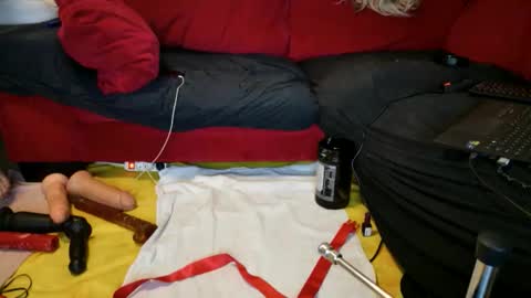 Snapshot of asstoy19 chatting on November 3, 2025, 2:29 pm asstoy19 online show from November 3, 2025, 2:29 pm