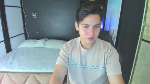 astablack_ online show from September 10, 2025, 4:01 am