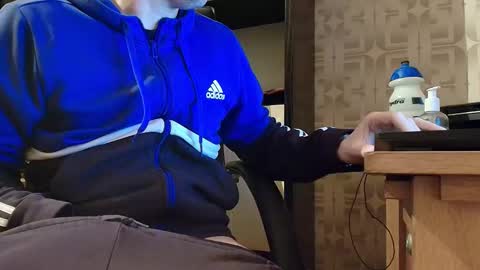 asterion51 online show from December 22, 2025, 7:11 pm