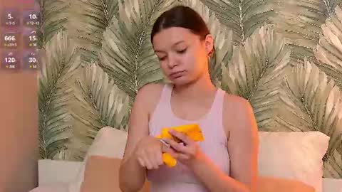 Aster Quinn online show from June 25, 2026, 3:39 am