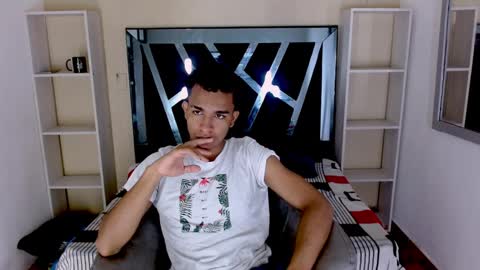 Snapshot of aston_vera chatting on September 19, 2025, 4:03 am Aston  online show from September 19, 2025, 4:03 am