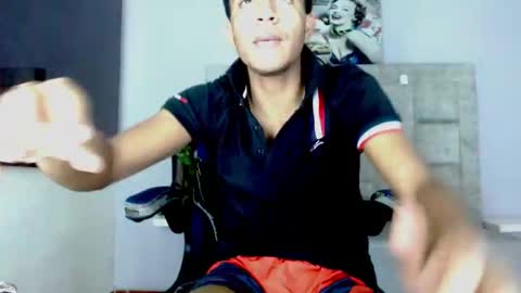 Snapshot of aston_vera chatting on September 20, 2025, 5:25 pm Aston  online show from September 20, 2025, 5:25 pm