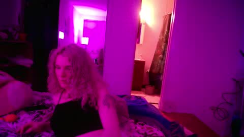 Snapshot of astorialove chatting on February 12, 2025, 7:13 am AstoriaLove online show from February 12, 2025, 7:13 am