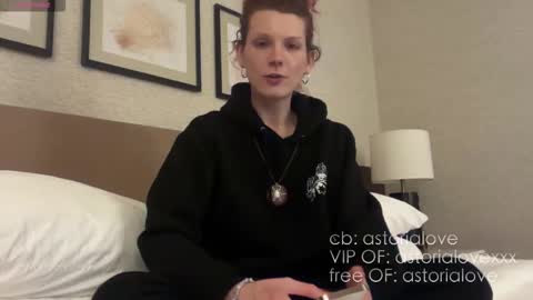 Snapshot of astorialove chatting on October 23, 2025, 11:46 pm AstoriaLove online show from October 23, 2025, 11:46 pm