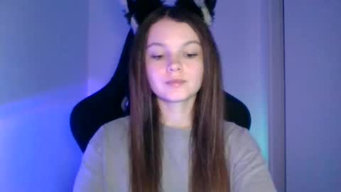 Snapshot of astradream_ chatting on September 29, 2025, 5:18 pm astradream_ online show from September 29, 2025, 5:18 pm