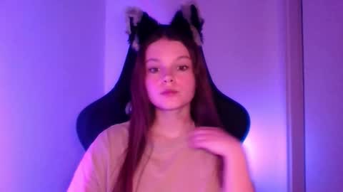 Snapshot of astradream_ chatting on October 6, 2025, 6:27 pm astradream_ online show from October 6, 2025, 6:27 pm