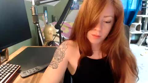 Snapshot of astraeasiren chatting on July 24, 2026, 5:00 pm AstraeaSiren online show from July 24, 2026, 5:00 pm