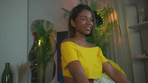 Astrea online show from October 10, 2025, 4:33 am