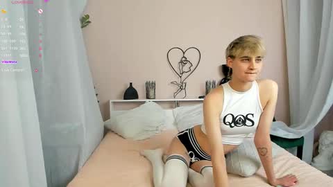 Diana online show from October 7, 2025, 5:32 pm