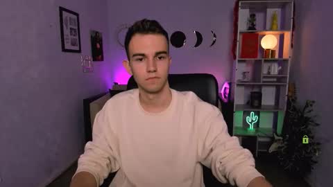 astren online show from February 24, 2026, 6:33 am