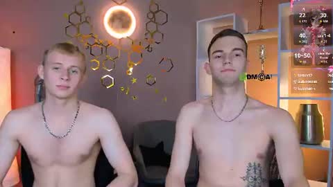 astren online show from June 19, 2026, 7:06 pm