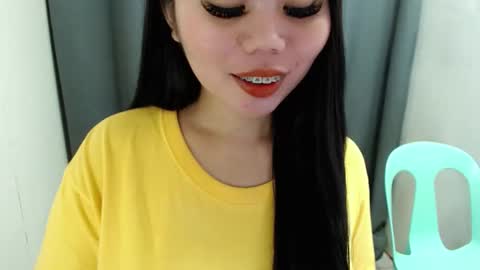 asuna_charming online show from April 22, 2026, 10:39 am