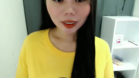 asuna_charming online show from April 27, 2026, 8:45 am