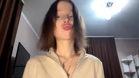 Snapshot of asunanue chatting on March 21, 2026, 7:39 pm Asuna online show from March 21, 2026, 7:39 pm