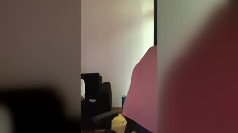 asya_new online show from June 19, 2026, 4:11 pm