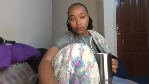 atara_seren online show from June 17, 2026, 9:16 pm