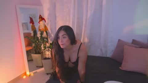 Snapshot of atena676 chatting on October 27, 2025, 1:53 am atena676 online show from October 27, 2025, 1:53 am