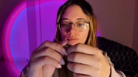 atenas online show from November 12, 2025, 9:32 am