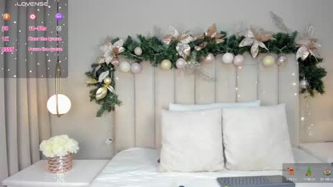 ATENEA ROBERTS Sofia online show from December 4, 2024, 10:19 pm