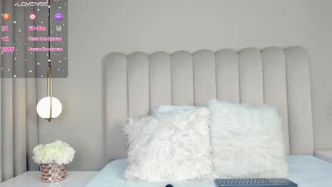 ATENEA ROBERTS Sofia online show from February 14, 2025, 12:51 am