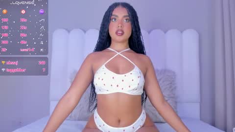 ATENEA ROBERTS Sofia online show from September 18, 2025, 4:53 pm