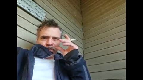 jonnyandrew online show from November 30, 2025, 4:33 pm