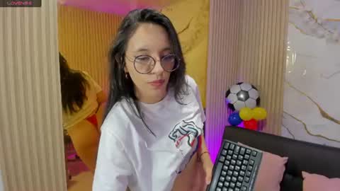 Atenea online show from July 10, 2026, 3:33 am