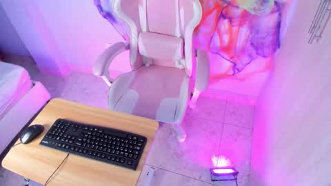 Snapshot of athenea__fox chatting on October 29, 2025, 11:56 am athenea__fox online show from October 29, 2025, 11:56 am