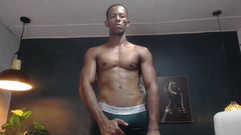 Snapshot of athleticbig_cock chatting on December 21, 2024, 4:52 am ATHLETIC COCK online show from December 21, 2024, 4:52 am