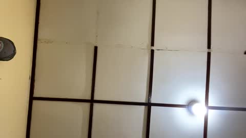 Robin online show from April 6, 2026, 3:59 am