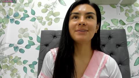 Atilana Diaz online show from December 20, 2024, 2:05 pm