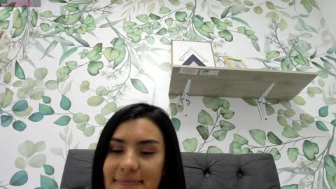 Atilana Diaz online show from January 17, 2025, 7:49 pm