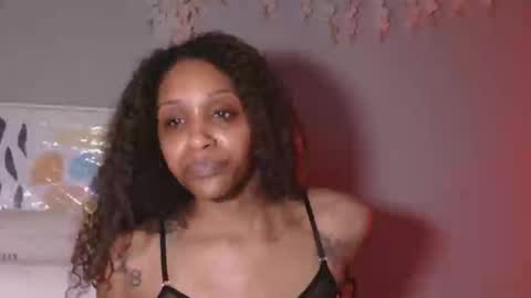 AtirahCali online show from May 11, 2026, 4:04 pm