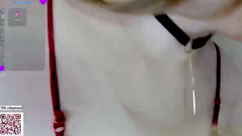 Snapshot of atlantisdreams chatting on October 5, 2025, 7:12 pm Coral online show from October 5, 2025, 7:12 pm