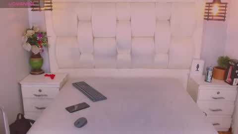 Snapshot of atley_dolly_ chatting on July 30, 2026, 11:37 pm ATLEY online show from July 30, 2026, 11:37 pm