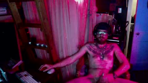 atllumberjaxxx online show from June 24, 2026, 9:19 am