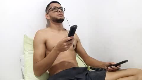 Torres online show from October 5, 2025, 2:54 am